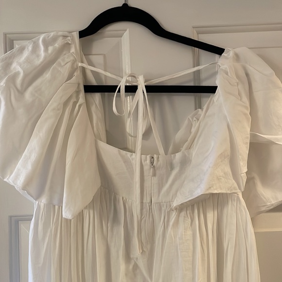 Moon River New With Tags maxi/midi white puff sleeve dress - Picture 4 of 4